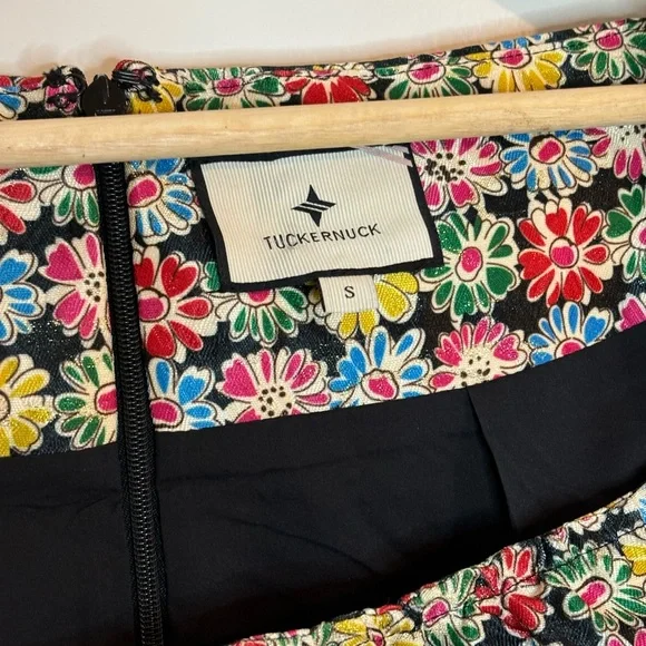 Tuckernuck jacquard floral blouse - Picture 5 of 12